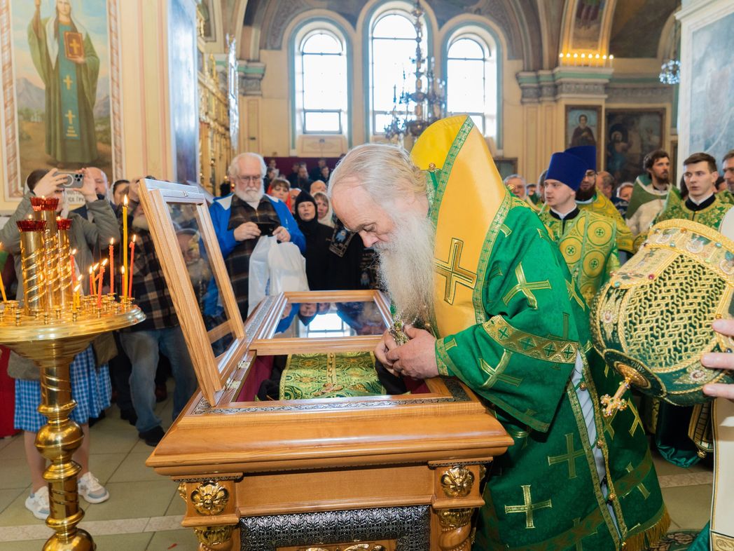 В день памяти Преподобного Макария (Глухарева) – праздник в Покровском кафедральном Соборе
